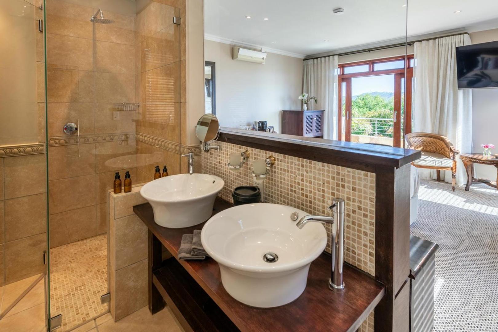Guest House The Lazy Lion Knysna Ngoại thất bức ảnh